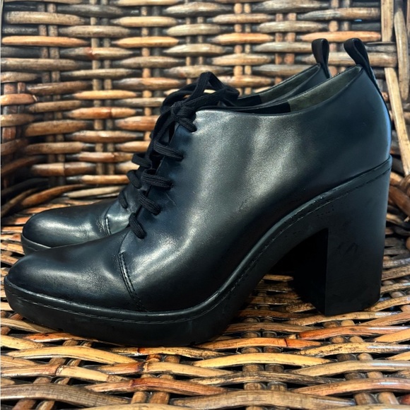 Alexander Wang Black Chunky Heel Lace-Up Shoes in size 9.5/40. Great condition - Picture 1 of 12